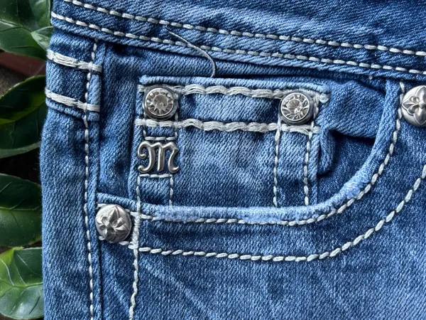 Miss Me Low-Rise Boot Stretch Jeans Signature Rhinestone Women’s Denim 28 - Image 6