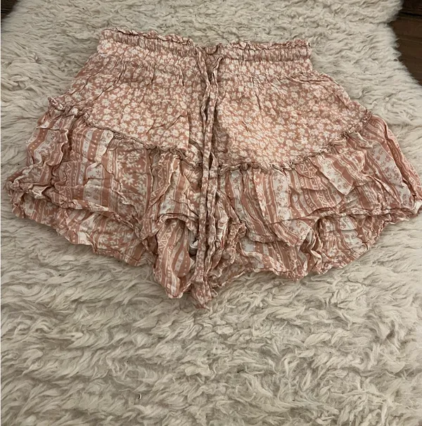 Quiet Storm floral floaty shorts - Image 5