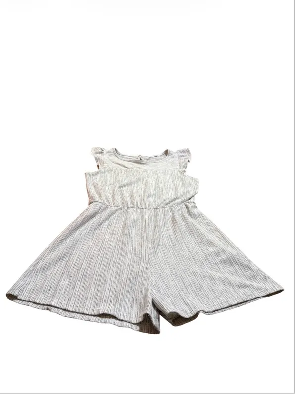 Caution To The Wind Woman’s Romper Size Medium - Image 3