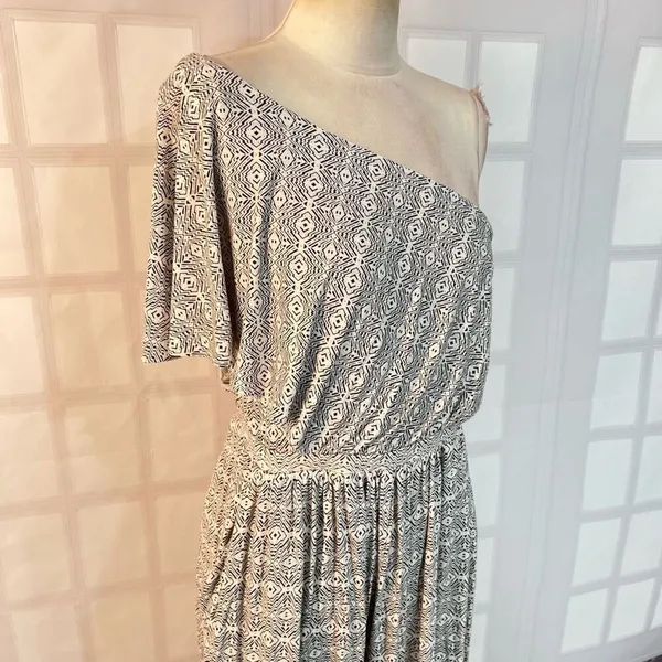 Maeve Anthropologie one shoulder wide leg cropped jersey jumpsuit size small - Image 4