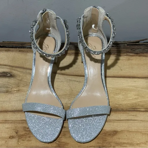 NEW Badgley Mischka Catalina Ankle Strap Heels with Silver Accents Size 8‎ A16 - Image 7