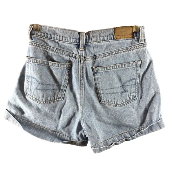 343 | American Eagle Mom Short Light Wash‎ High Rise Pleated Cuffed Denim Size 0 - Image 2
