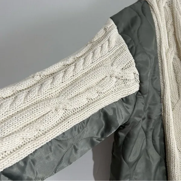 POL Cream Cable-Knit V-Neck Sweater with Olive Sleeve Panels - Image 3