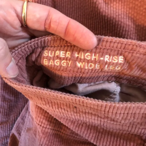 American Eagle super high rise baggy wide leg pink corduroy pants 00 - Image 4