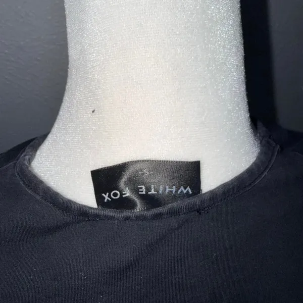 White Fox On My Way Long Sleeve Crop Women's Size‎ Small Black Open Tie Back - Image 3
