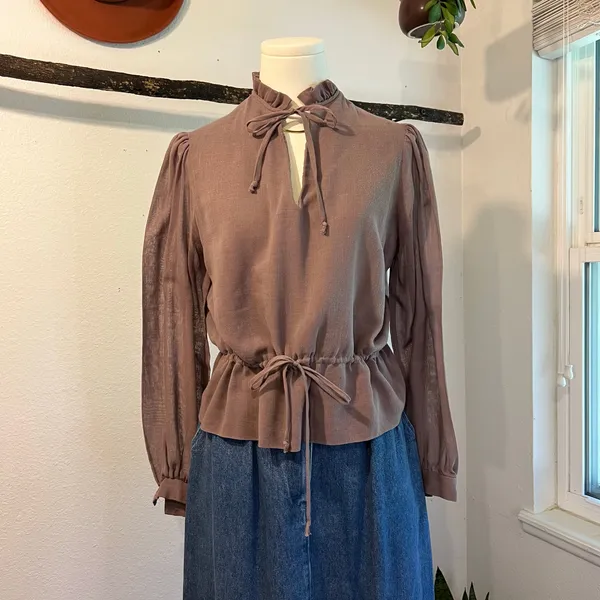 Vintage Lavender Purple Soft Lightweight Bow Tie Blouse Size Medium - Image 2