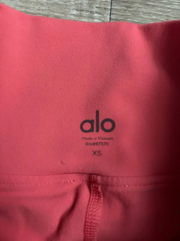 Alo Spandex Doubled Lined Shorts in Coral Color Sz XS - Image 3