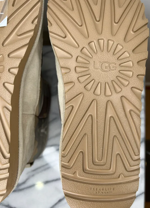 UGG Classic Mini - Image 12