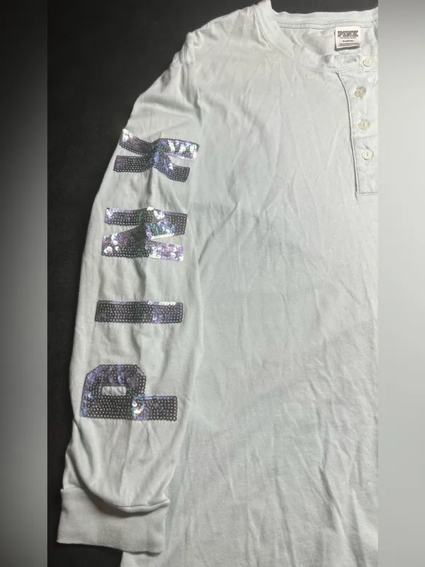 Victoria's Secret Women’s Size M Sequin Logo On Arm & Back Henley Top - Image 3