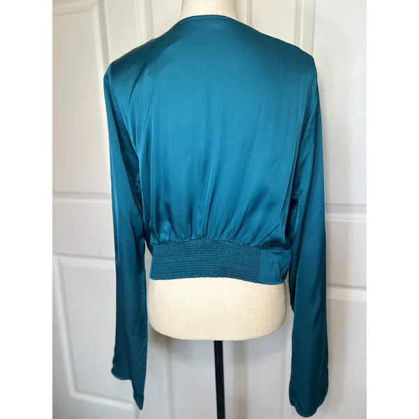 Free People Miraya NWT V Neck Twist Front Long Sleeve Crop‎ Top Teal XL - Image 4
