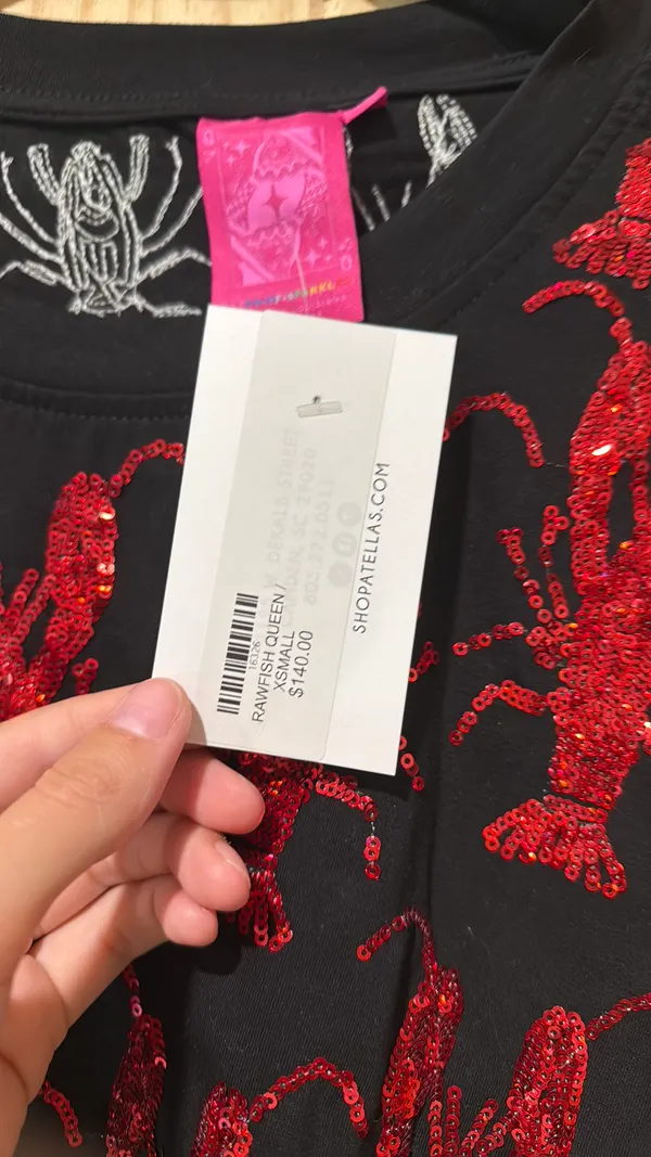 Lobster queen of sparkles T-shirt - Image 2
