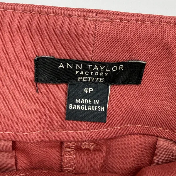 Ann Taylor Factory The Crop Mid‎ Rise Slim Leg Pants Dark Rose 4P Petite NWT - Image 3