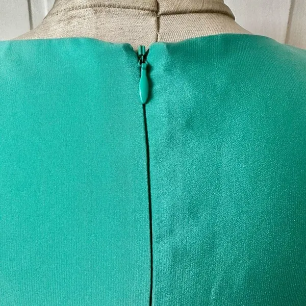 Amanda Uprichard silk green V neck sleeveless dress - Image 9