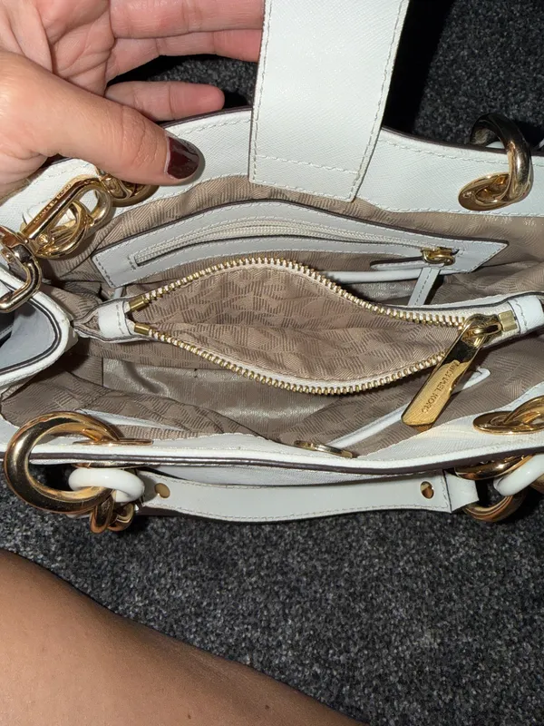 Michael Kors Purse Michael Logo Crossbody - Image 4