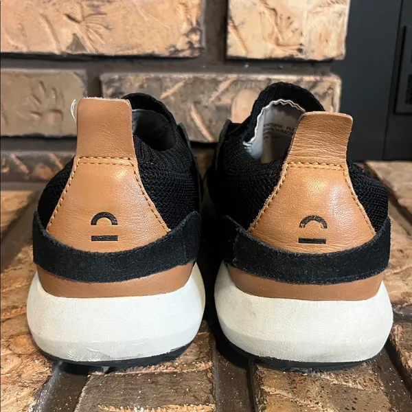 Earth Desire‎ Flow Women’s Black & Tan Slip On Sneakers Size 8 - Image 6
