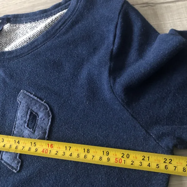 Gap women's logo crewneck sweatshirt. Large - Image 6