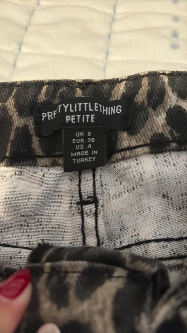 Pretty Little Thing Jeans Low-Rise Baggy - Image 3