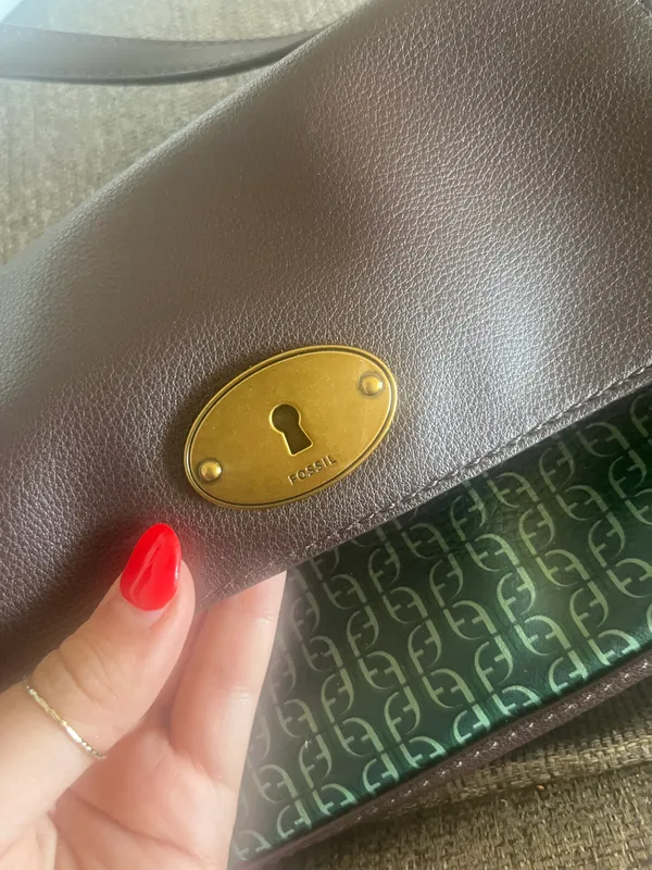 Cross-Body - Image 2