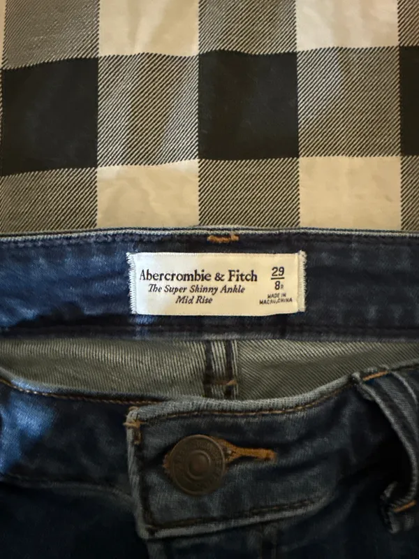 Abercrombie Super Skinny Ankle Jeans - Image 2