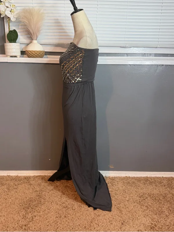 Express Strapless Black Evening Dress with Gold Beaded Bodice - Image 4