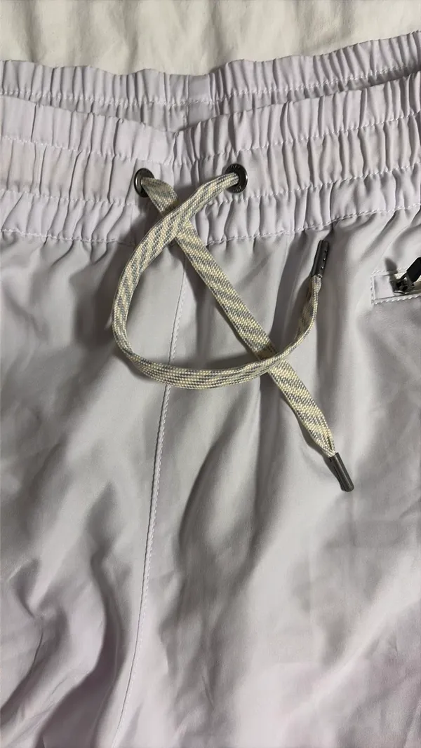 Vuori Shorts - Image 2