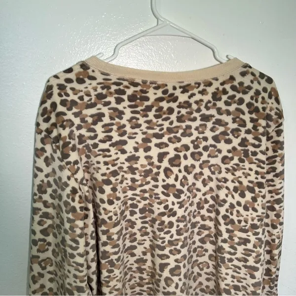 Honeydew Women's Size XL Velour Sweatshirt Natural Leopard Animal‎ Print Beige - Image 10