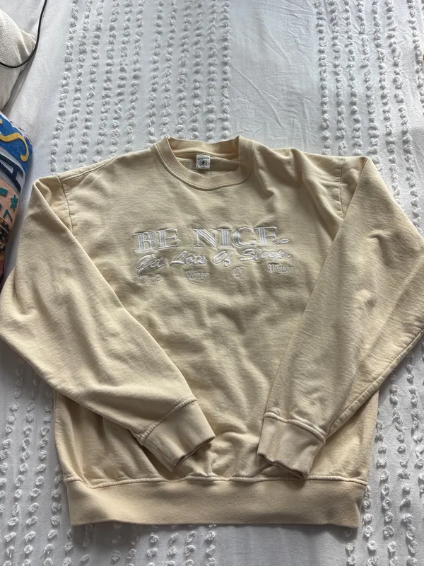 Sporty & Rich Light Yellow "BE NICE" Crewneck Sweater - Image 3