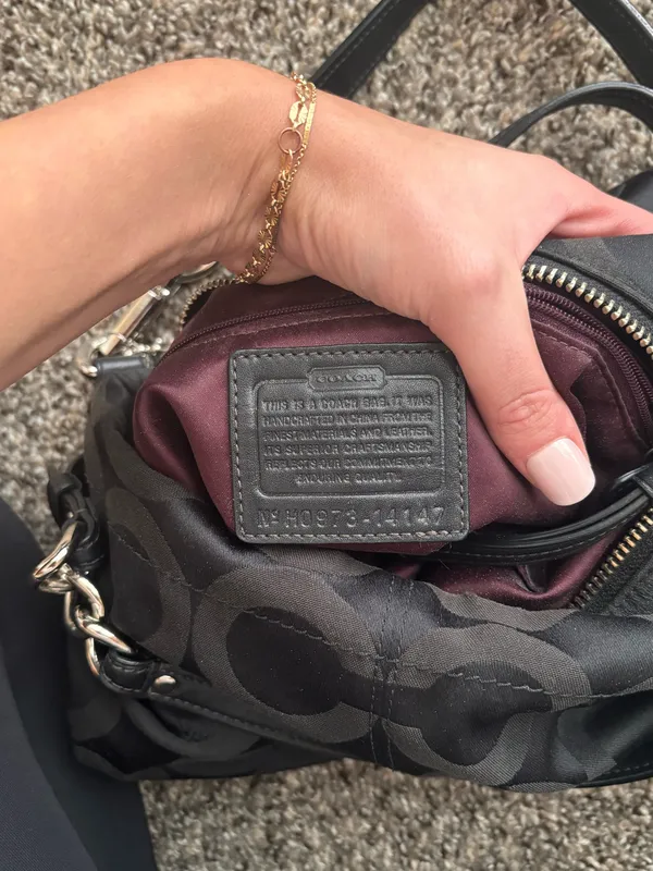 Coach Shoulder Bag Vintage Black - Image 3