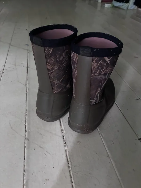 Women’s Brown Green Bogs Rubber Clog-Style Waterproof Boots Camouflage Shaft Footwear Tall Camo Work Boots - Image 4