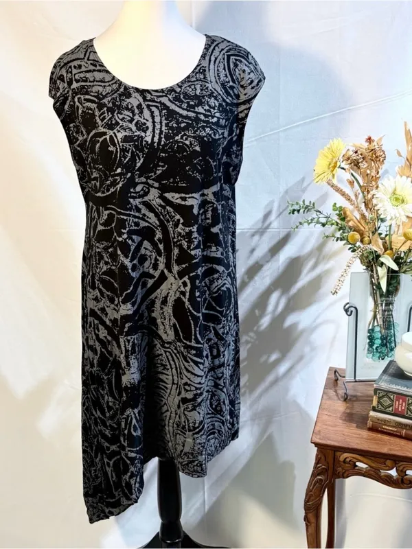 💥Bryn Walker Abstract Print Asymmetrical Tunic Dress Black Gray Stretch Sz L💛 - Image 3