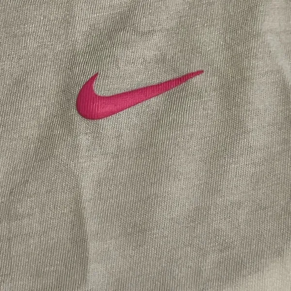 Womens medium Nike Dri Fit Tanktop - Image 4