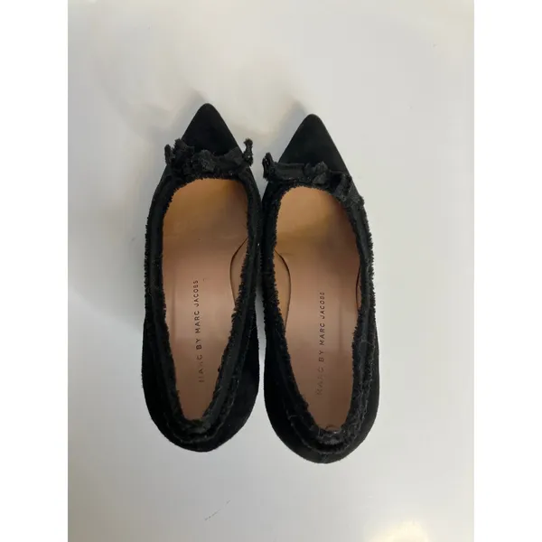 Marc by Marc Jacobs Pumps Womens 36.5 Black Good Suede Pointed Toe Bow Italy - Image 5