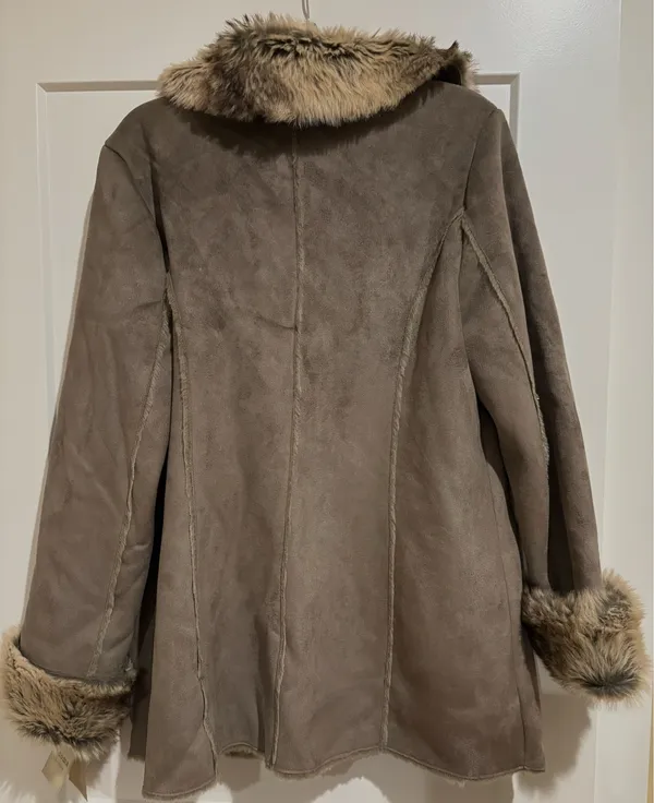Sonoma Life + Style Faux Suede Coat with Faux Fur Trim – Size Large (NWT) - Image 2