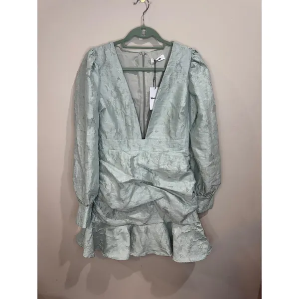 Showpo NWT Baxia Textured Balloon Sleeve Mini Dress sz 8 Silver Blue - Image 2