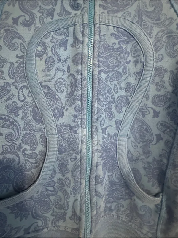 lululemon athletica Scuba Hoodie Blue Paisley- 4 - Image 5