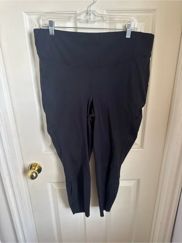 Lululemon Base Pace High-Rise Tight 25" Black Athletic Leggings - Image 3