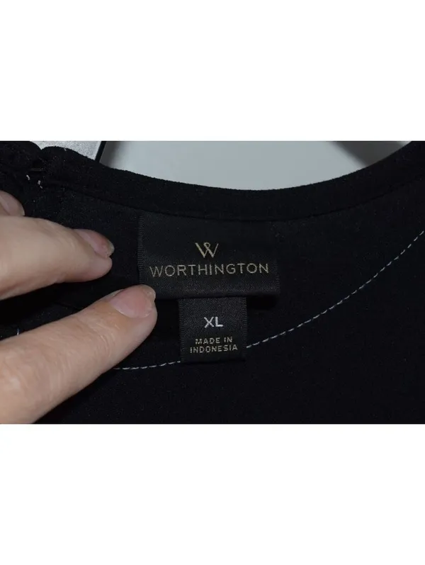 Worthington Black Contrast Stitch Top Size XL Ruffle Sleeve - Image 3