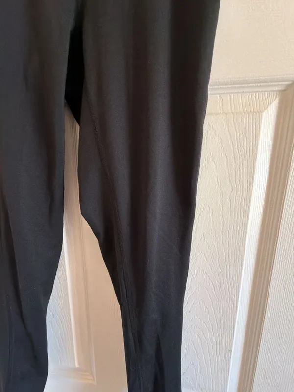Nike Black Athletic Leggings Tights With White Swoosh Logo Cuffs - Image 6