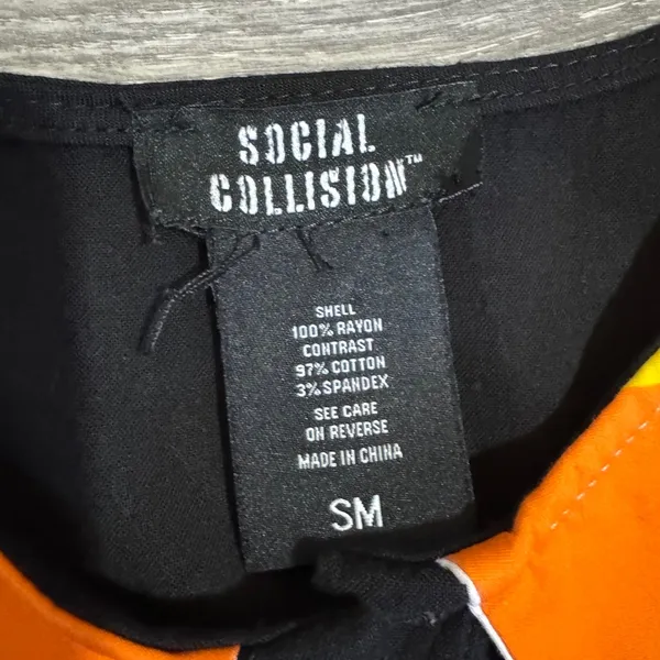 Social Collision Women‎ Small Candy Corn Collar Heart Button Blouse Black Witchy - Image 7