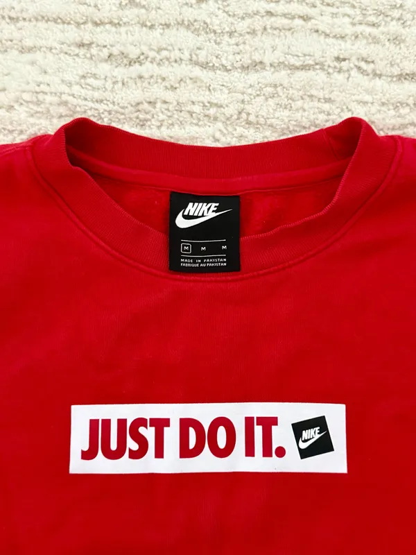 Nike Crewneck Sweatshirt - Image 5