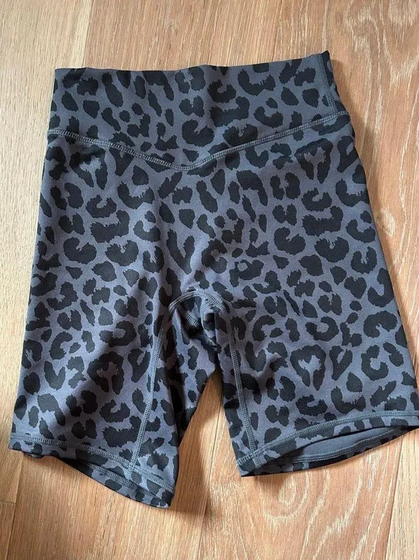 Balance Athletica | Vitality The Ascend Short - Midnight King Cheetah - Image 3