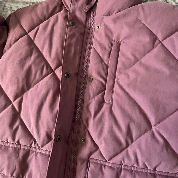 New Women’s Target Quilted Puffer Jacket - Image 5