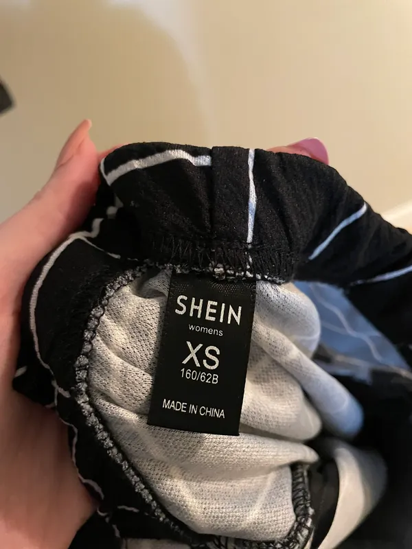 SheIn Black and White Crop Top and Short Set - Image 4