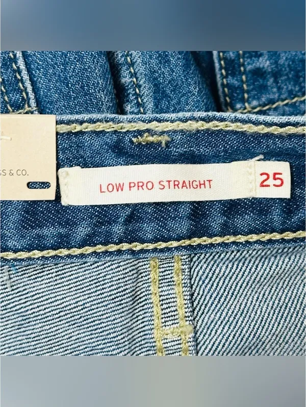 Levi’s Low Pro Straight Jeans Women’s Size 25 Mid Rise Distressed Blue Denim NWT - Image 9