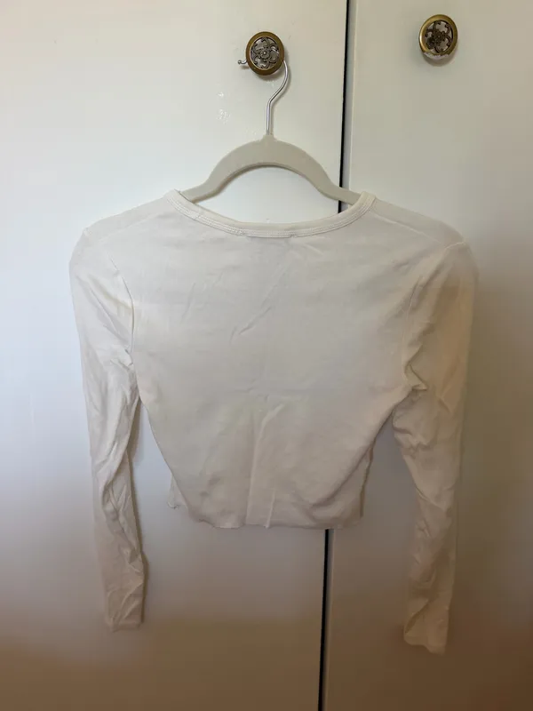 Long Sleeve Crop Top Bershka - Image 2