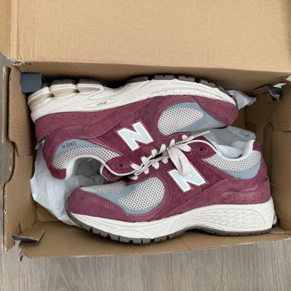 New Balance Women's 2002R Sneaker In Burgundy Size 6.5 - Image 8