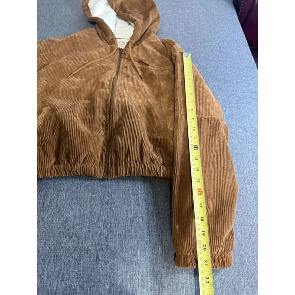 Ashley Sunrise Collection Corduroy Hooded Cropped Zip Sherpa Lined Jacket XL - Image 3