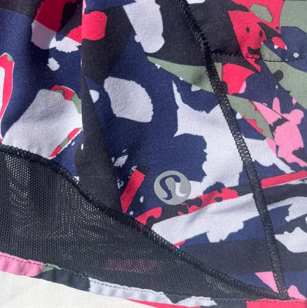 Lululemon Hotty Hot Shorts - Image 4