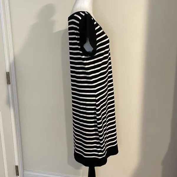 White House Black Market Women's Shift‎ Dress Keyhole Striped Black White Large - Image 4