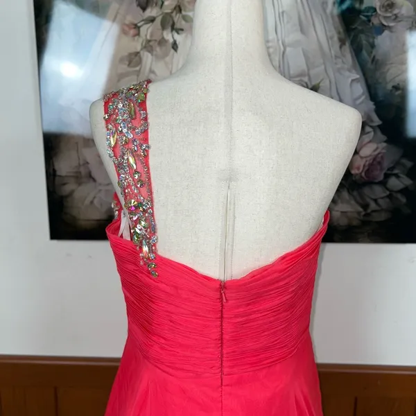 Stunning Glam Girls Pink One-Shoulder Prom Gown with Embellishments! - Image 7